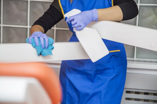 Deep cleaning support for E17 residential properties